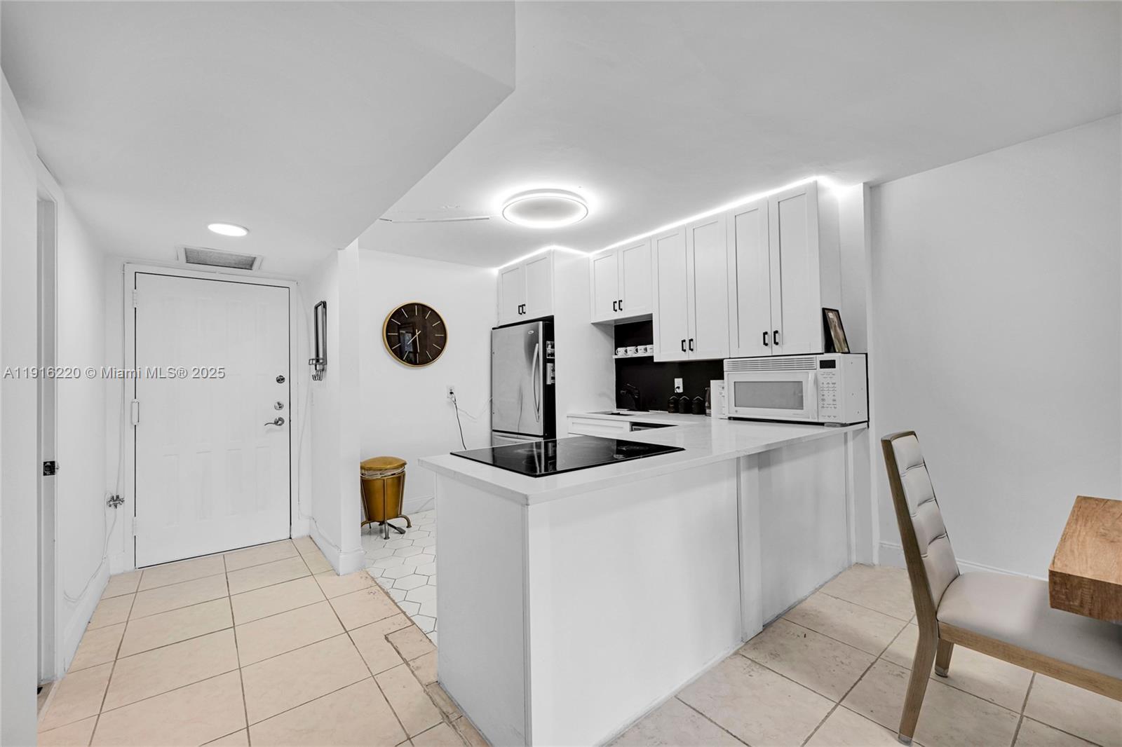 400 Leslie Dr # 605, Hallandale Beach FL 33009 photo 2