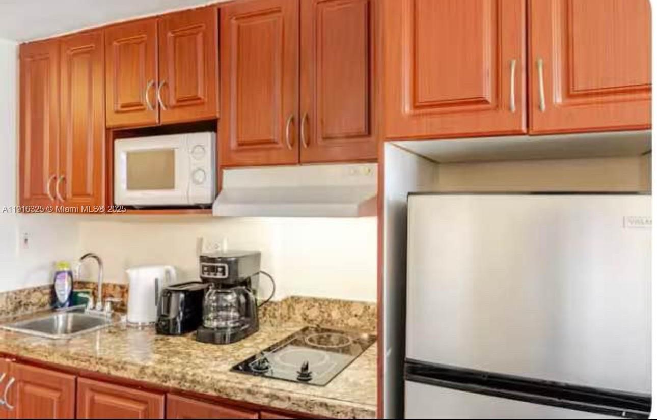 19201 Collins Ave # 733, Sunny Isles Beach FL 33160 photo 4