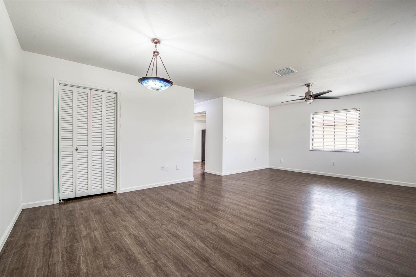 1713 Barton Court, FL 33460 photo 3