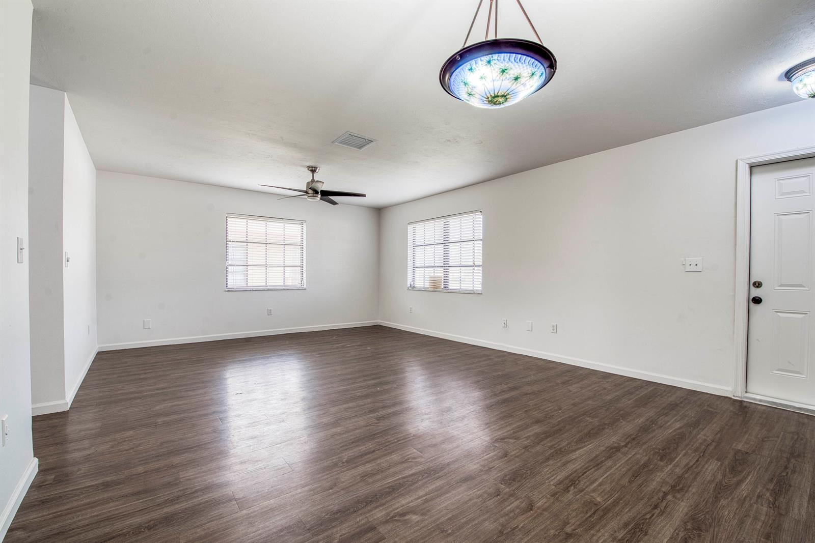 1713 Barton Court, FL 33460 photo 4