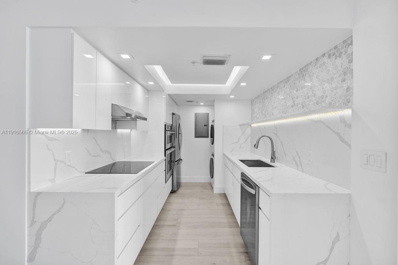 90 Alton Rd # 1907, Miami Beach FL 33139 photo 3