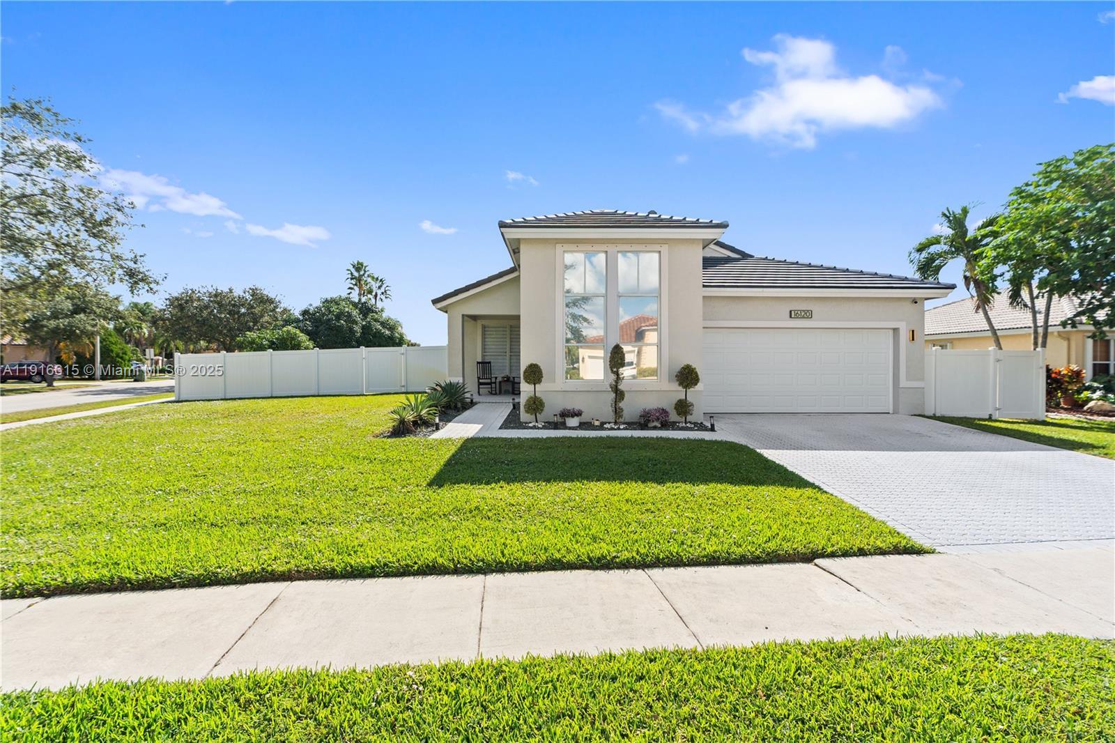 16120 SW 11th St, Pembroke Pines FL 33027