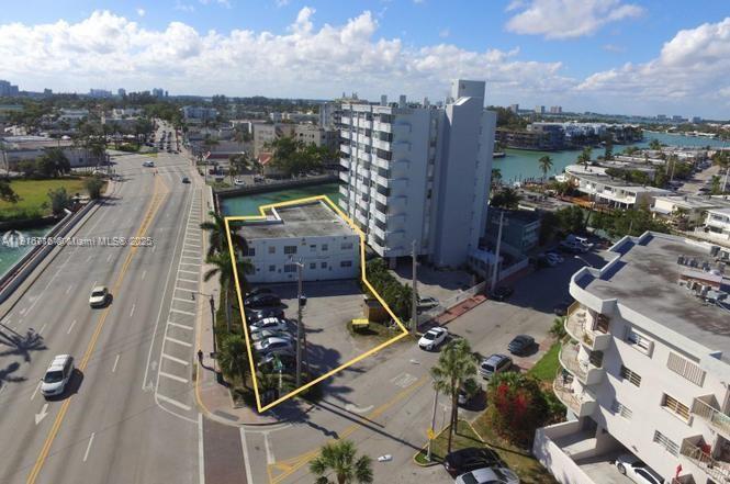7110 Bonita Dr, Miami Beach FL 33141 photo 4