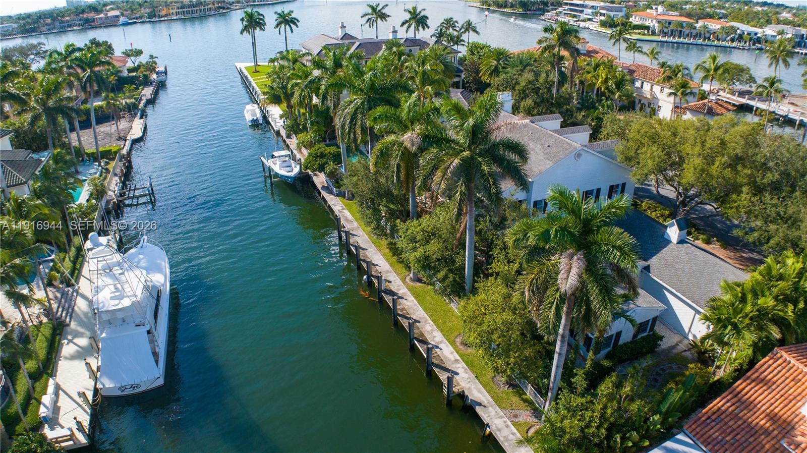 700 Coral Way, Fort Lauderdale FL 33301 photo 2
