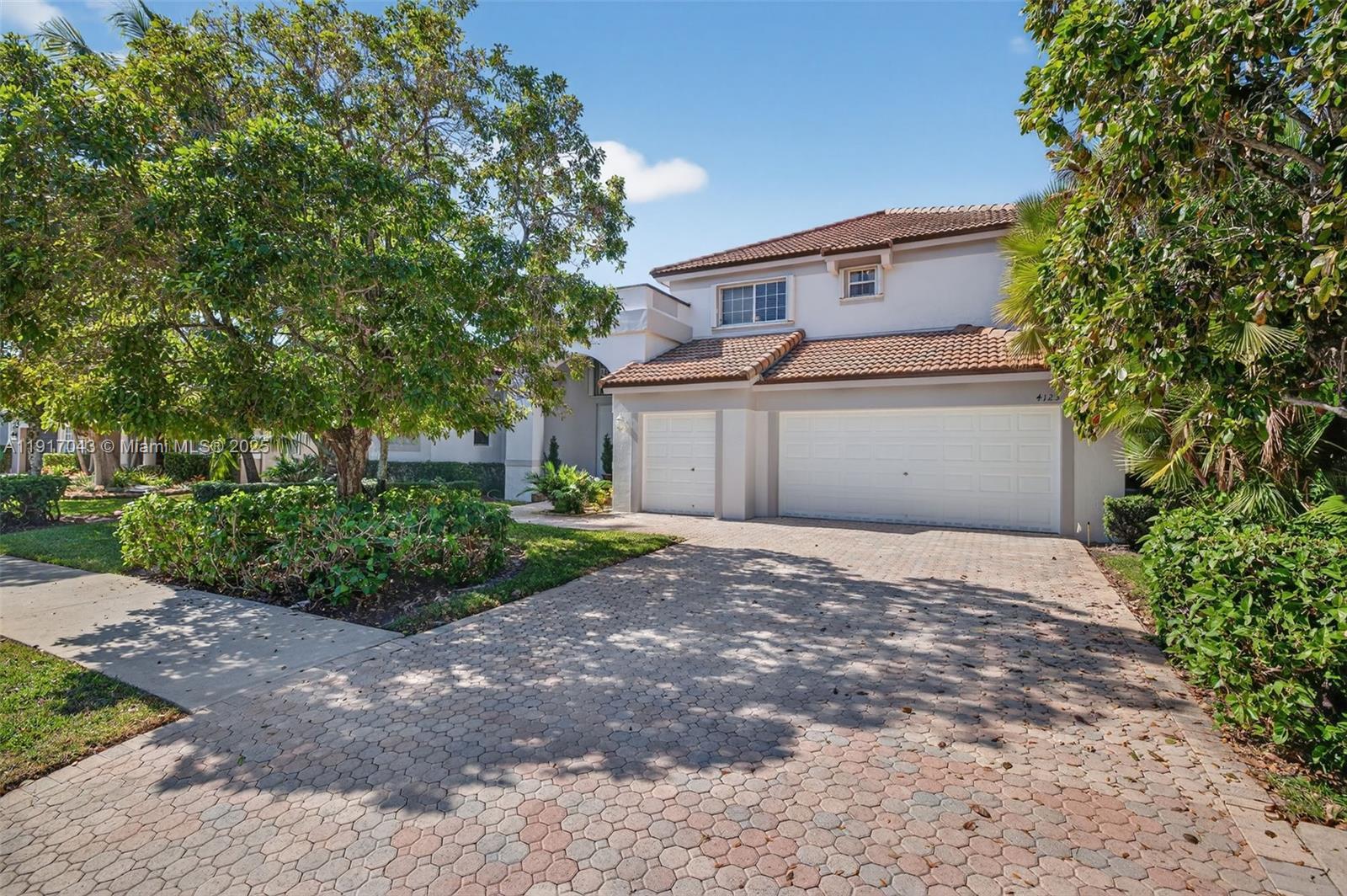 4123 W Lake Estates Dr, Davie FL 33328 photo 2
