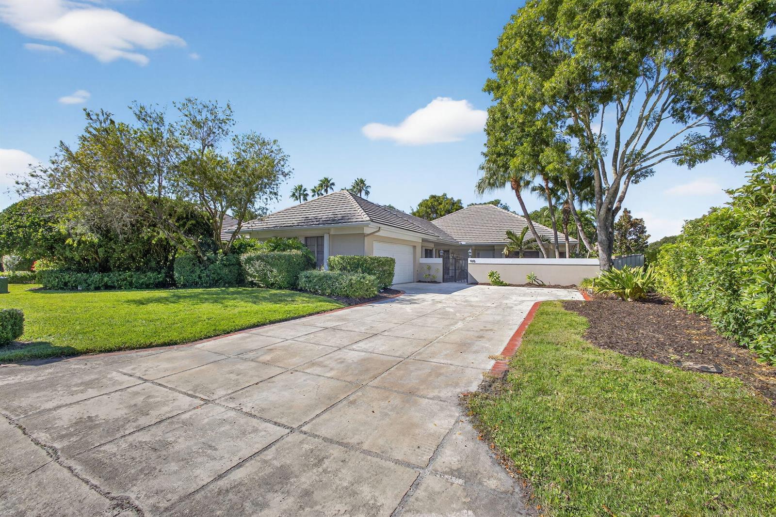 158 Coventry Place, Palm Beach Gardens FL 33418 photo 3