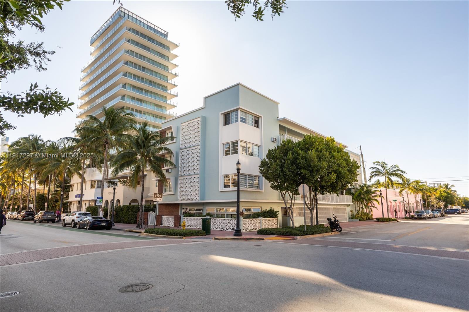 158 Ocean Dr, Miami Beach FL 33139 photo 2
