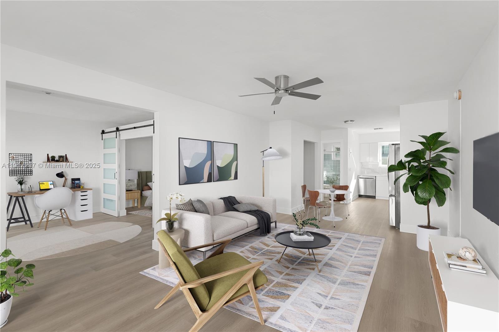 158 Ocean Dr, Miami Beach FL 33139 photo 3