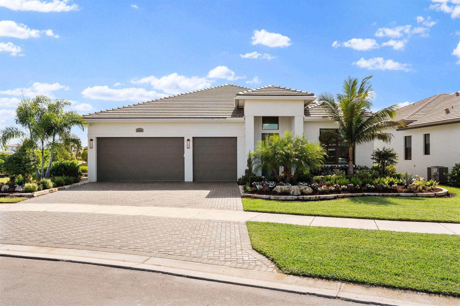 8688 SW Cantante Way, Port St. Lucie FL 34987 photo 2