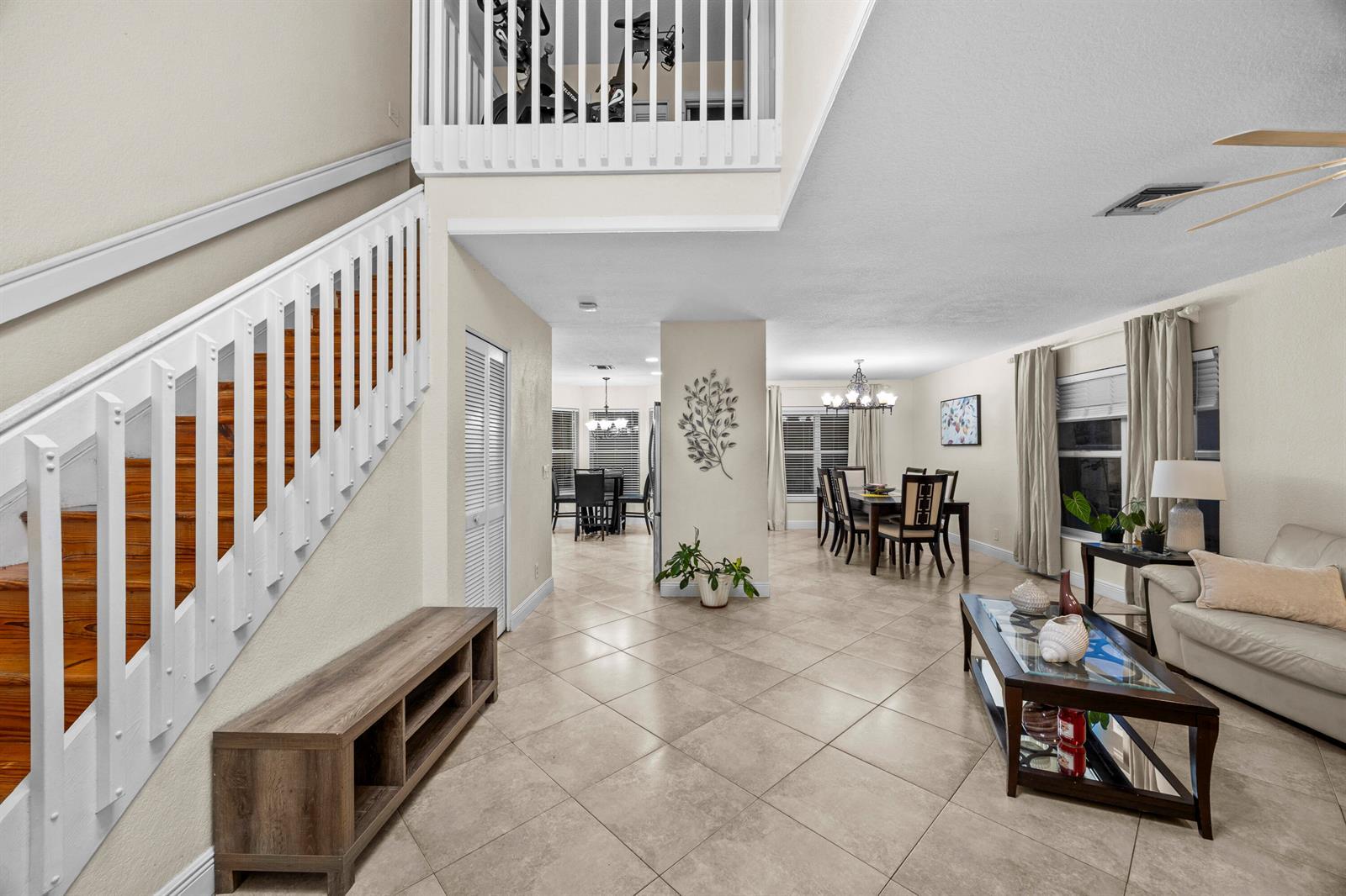 1622 S S Club Drive Drive, Wellington FL 33414 photo 2