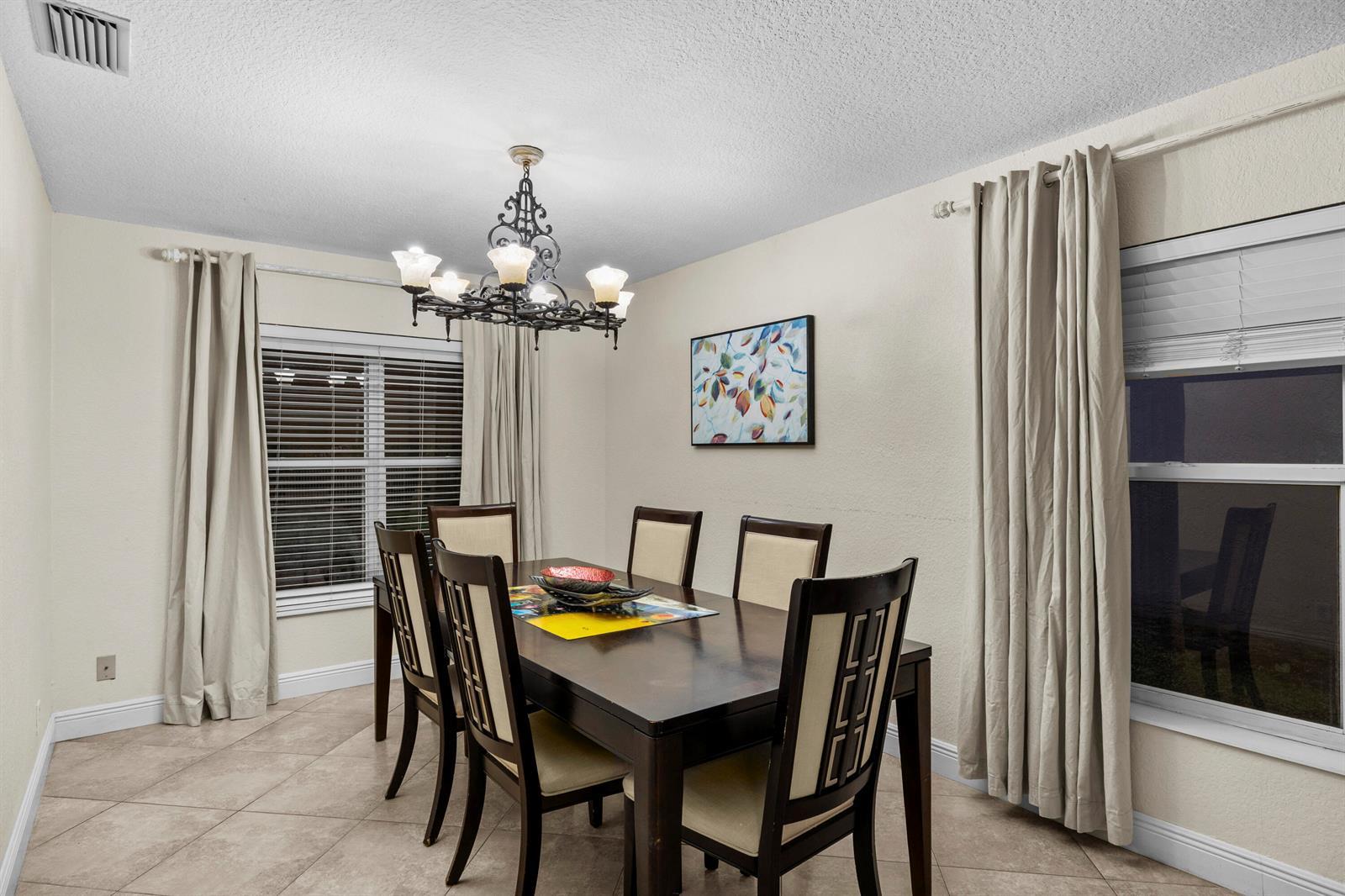1622 S S Club Drive Drive, Wellington FL 33414 photo 4