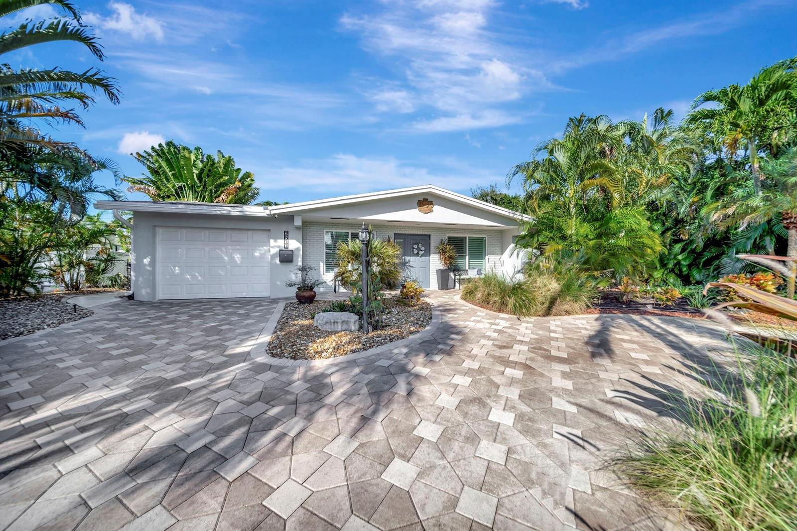 2611 NE 53rd Street, Lighthouse Point FL 33064 photo 3