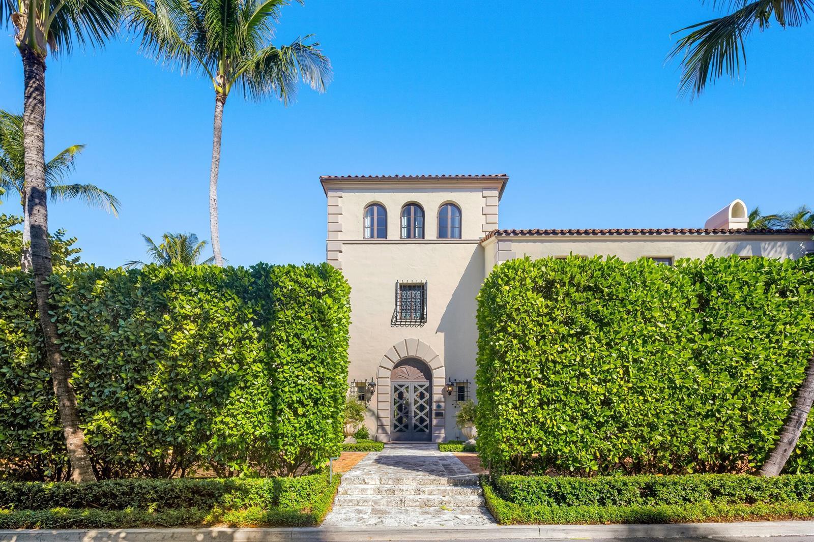 115 Via La Selva, Palm Beach FL 33480 photo 2