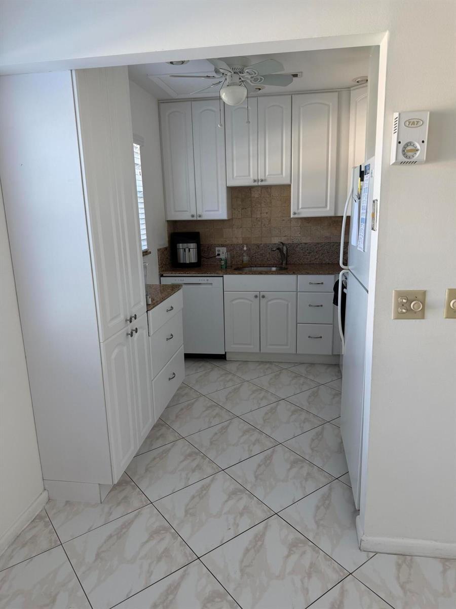 332 Mansfield H, Boca Raton FL 33434 photo 2