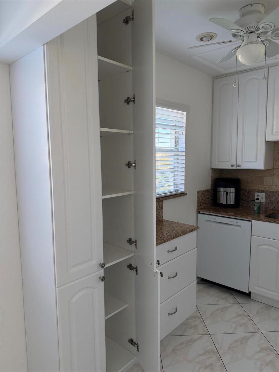332 Mansfield H, Boca Raton FL 33434 photo 5
