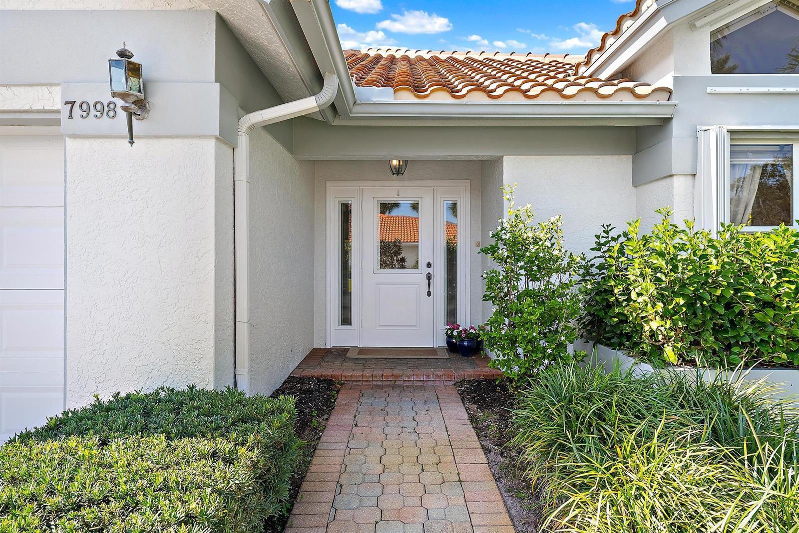 7998 SE Hempstead Circle, Hobe Sound FL 33455 photo 2