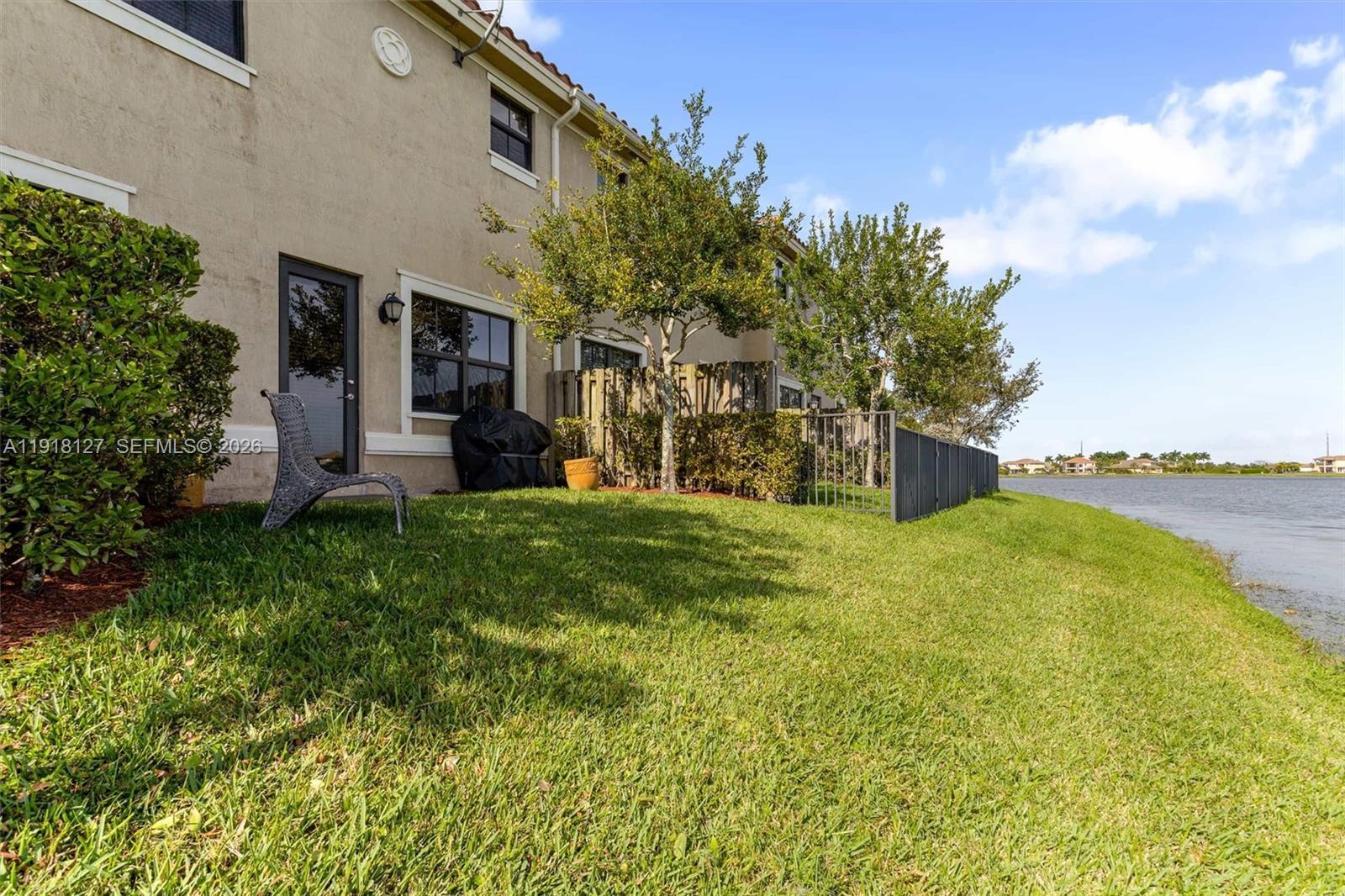 8456 Lake Majesty Ln # 8456, Parkland FL 33076 photo 3