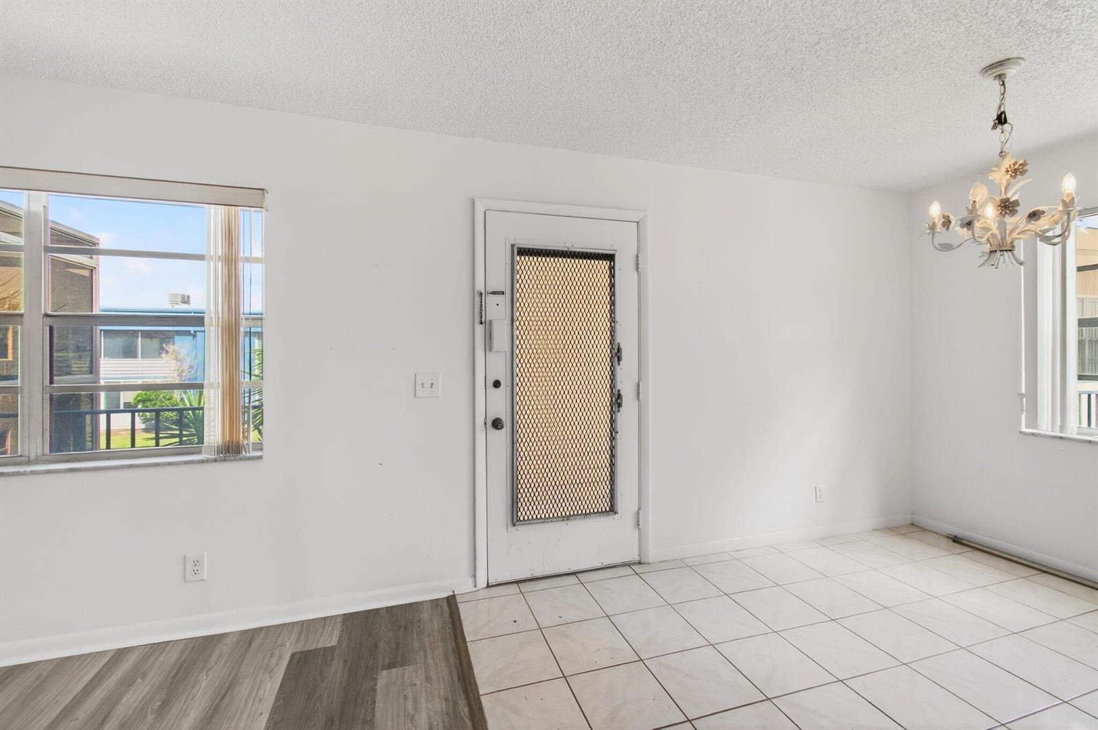 180 Flanders D, Delray Beach FL 33484 photo 5