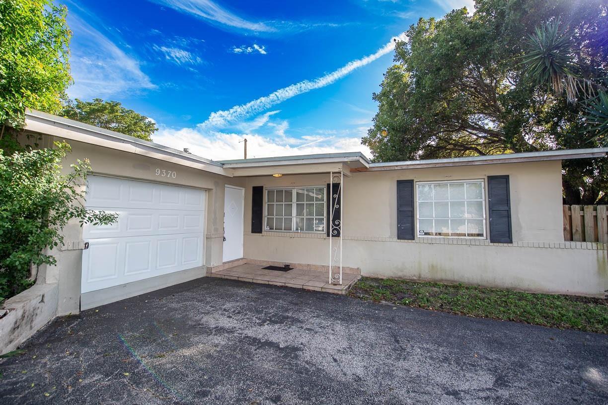 9370 NW 25th Court, Sunrise FL 33322 photo 4