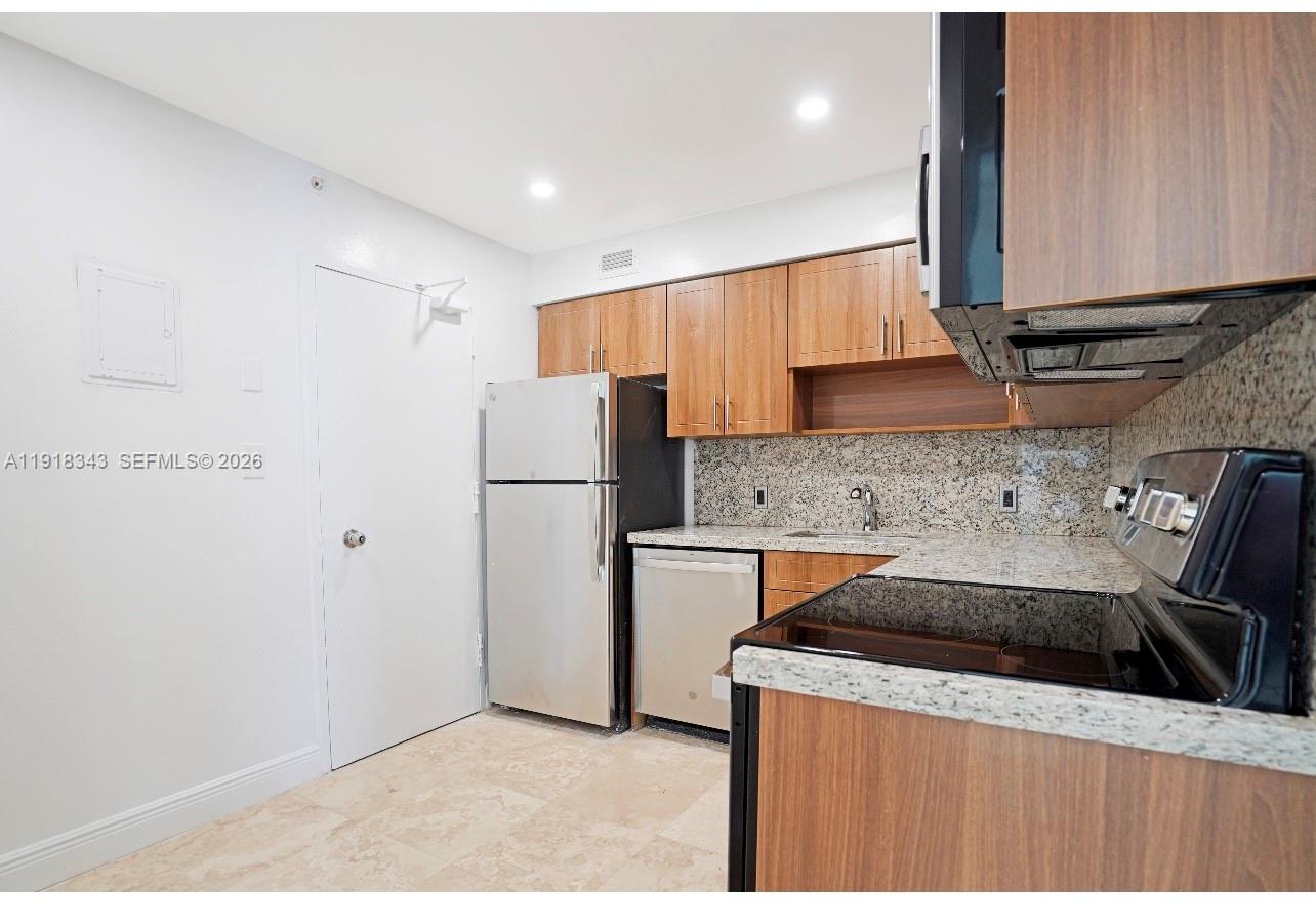 5101 Collins Ave # 14K, Miami Beach FL 33140 photo 2