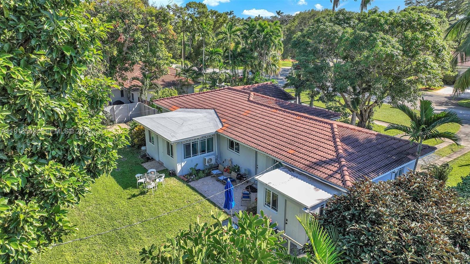 1285 NE 103rd St, Miami Shores FL 33138 photo 4