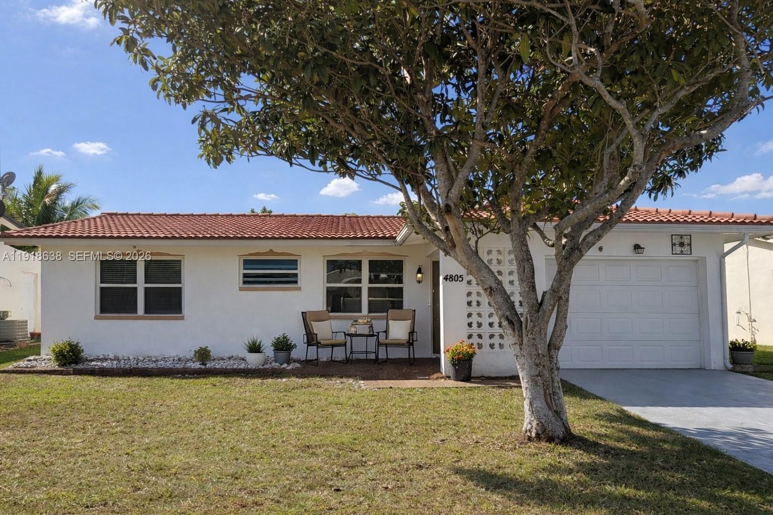 4805 Highland Dr, Tamarac FL 33319 photo 2