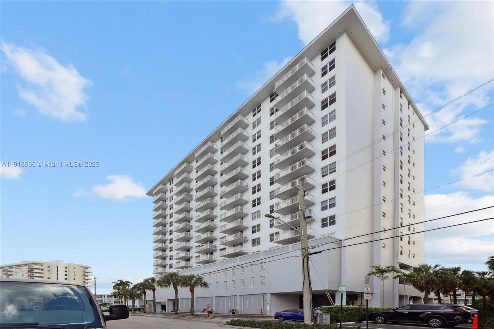 427 Golden Isles Dr # 11F, Hallandale Beach FL 33009 photo 5