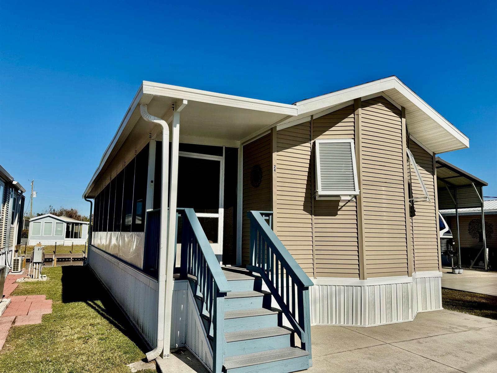 24 Shell Road, Okeechobee FL 34974