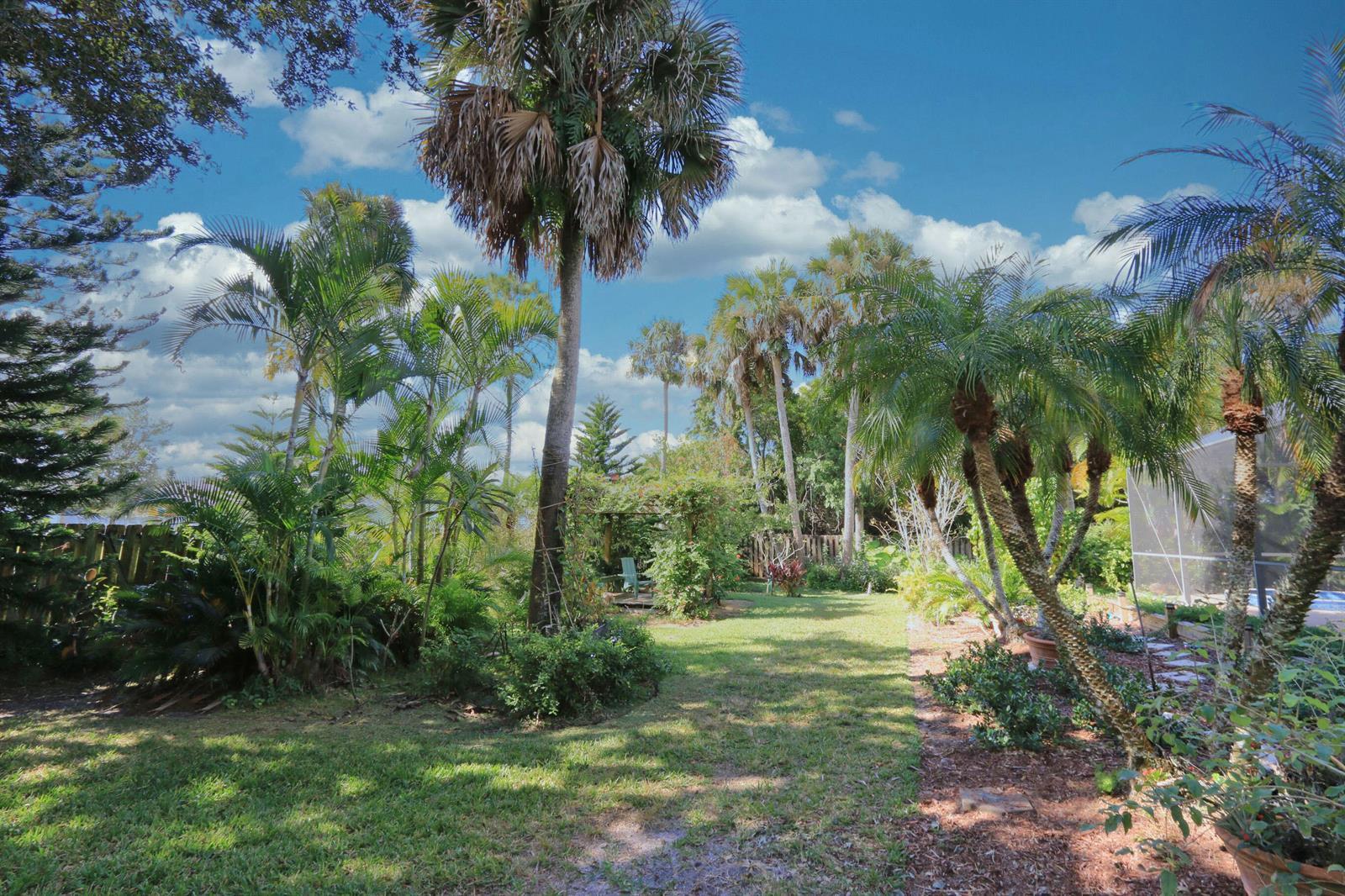 2142 SW Jaguar Avenue, Port St. Lucie FL 34953 photo 4