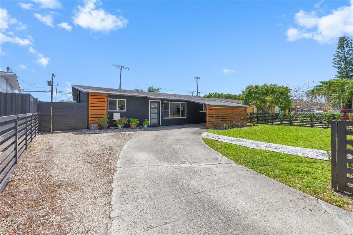 1716 SW 43rd Avenue, Fort Lauderdale FL 33317 photo 2