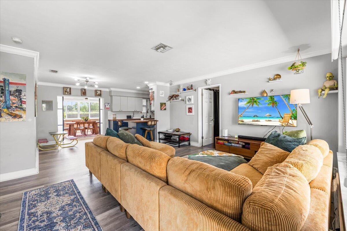 1716 SW 43rd Avenue, Fort Lauderdale FL 33317 photo 4