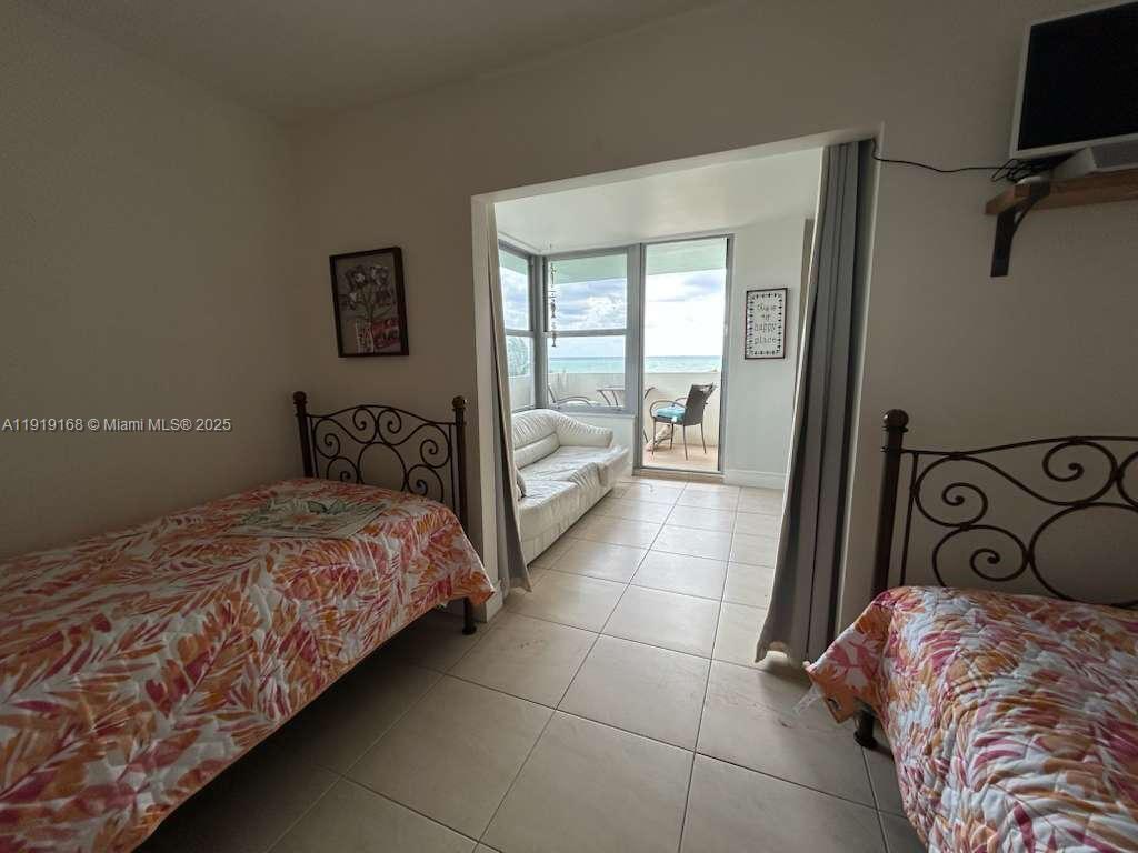 2899 Collins Ave # 625, Miami Beach FL 33140 photo 4