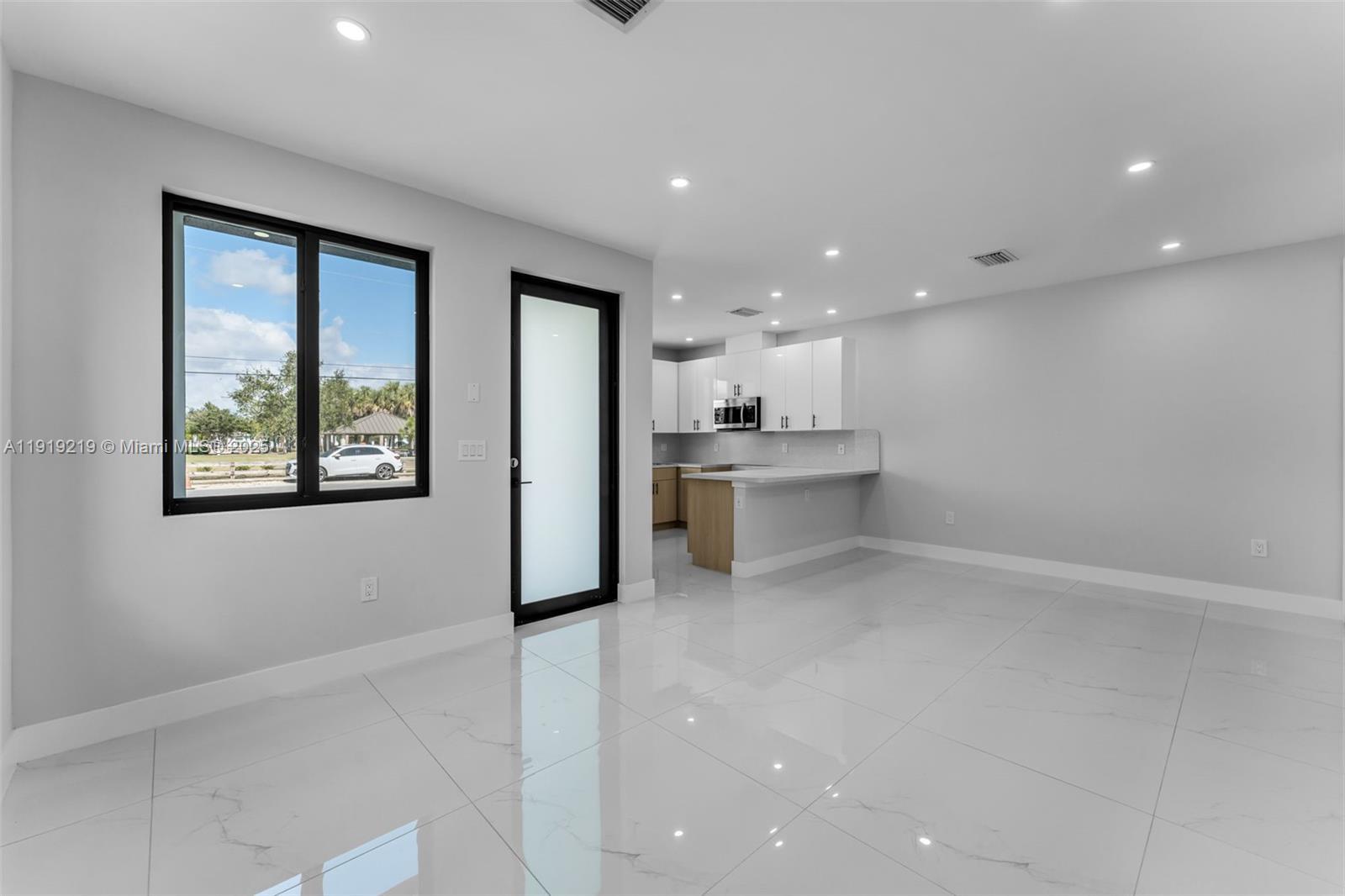 12350 SW 219 STREET, Miami FL 33170 photo 2