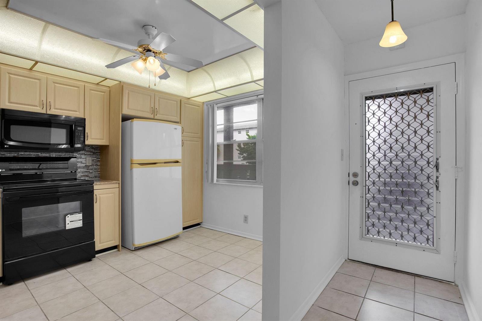 2006 Granada Drive # N2, Coconut Creek FL 33066 photo 3
