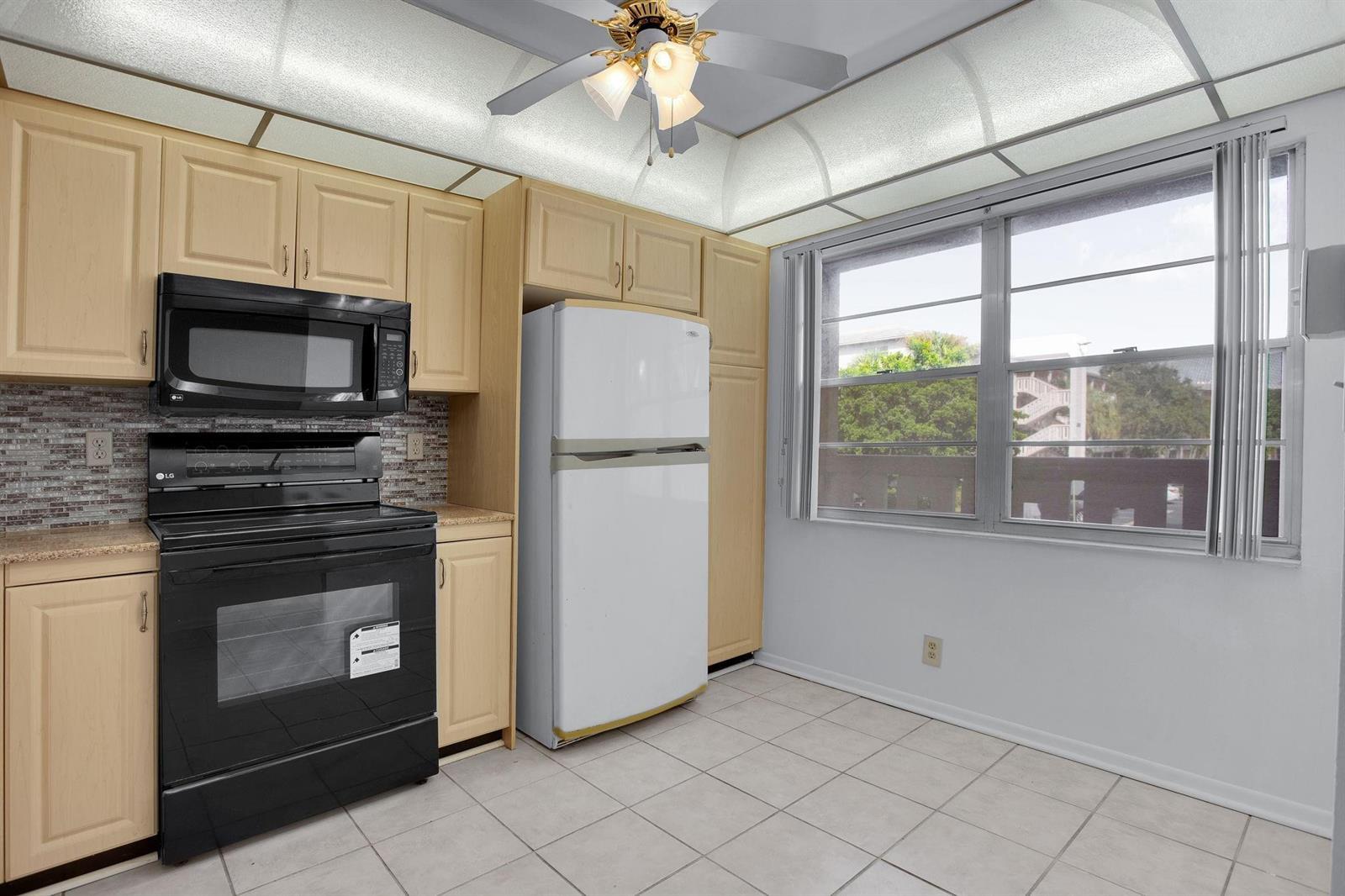 2006 Granada Drive # N2, Coconut Creek FL 33066 photo 5