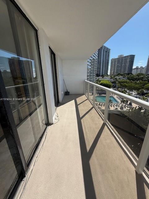3701 N Country Club Dr # 706, Aventura FL 33180 photo 4