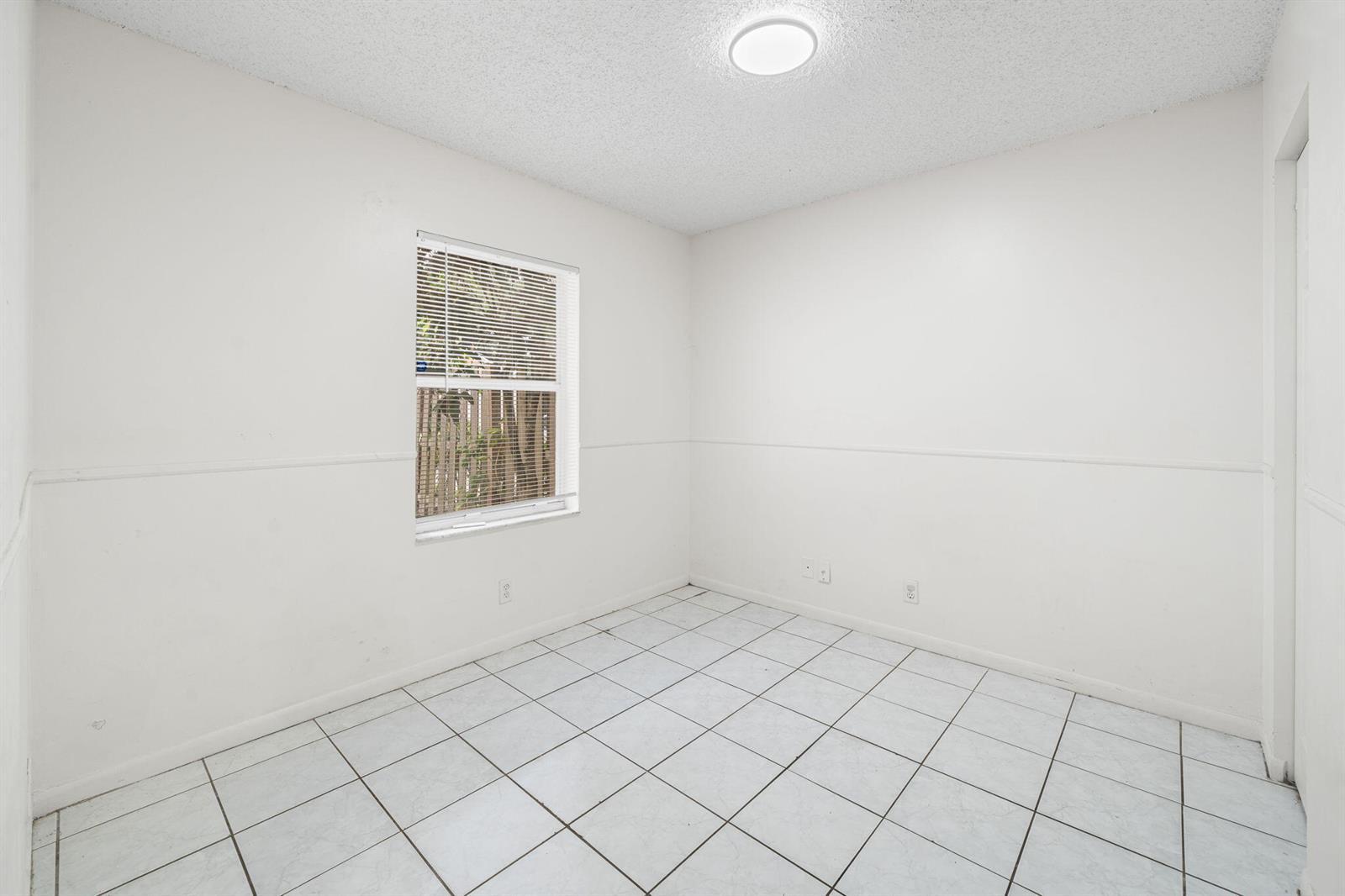 5072 Pine Abbey Drive S, West Palm Beach FL 33415 photo 3