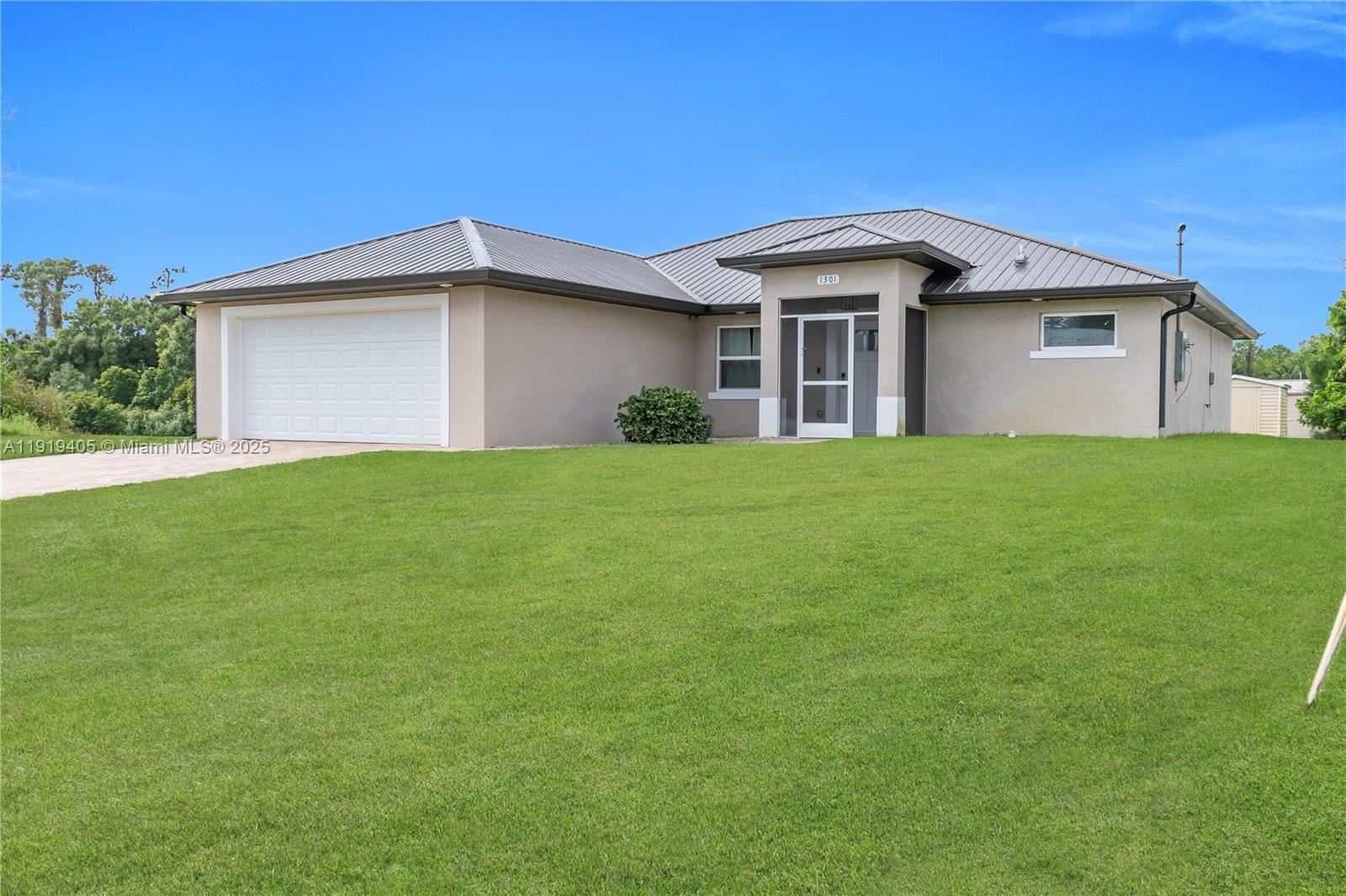 1301 Dorothy Ave N, Lehigh Acres FL 33971 photo 2