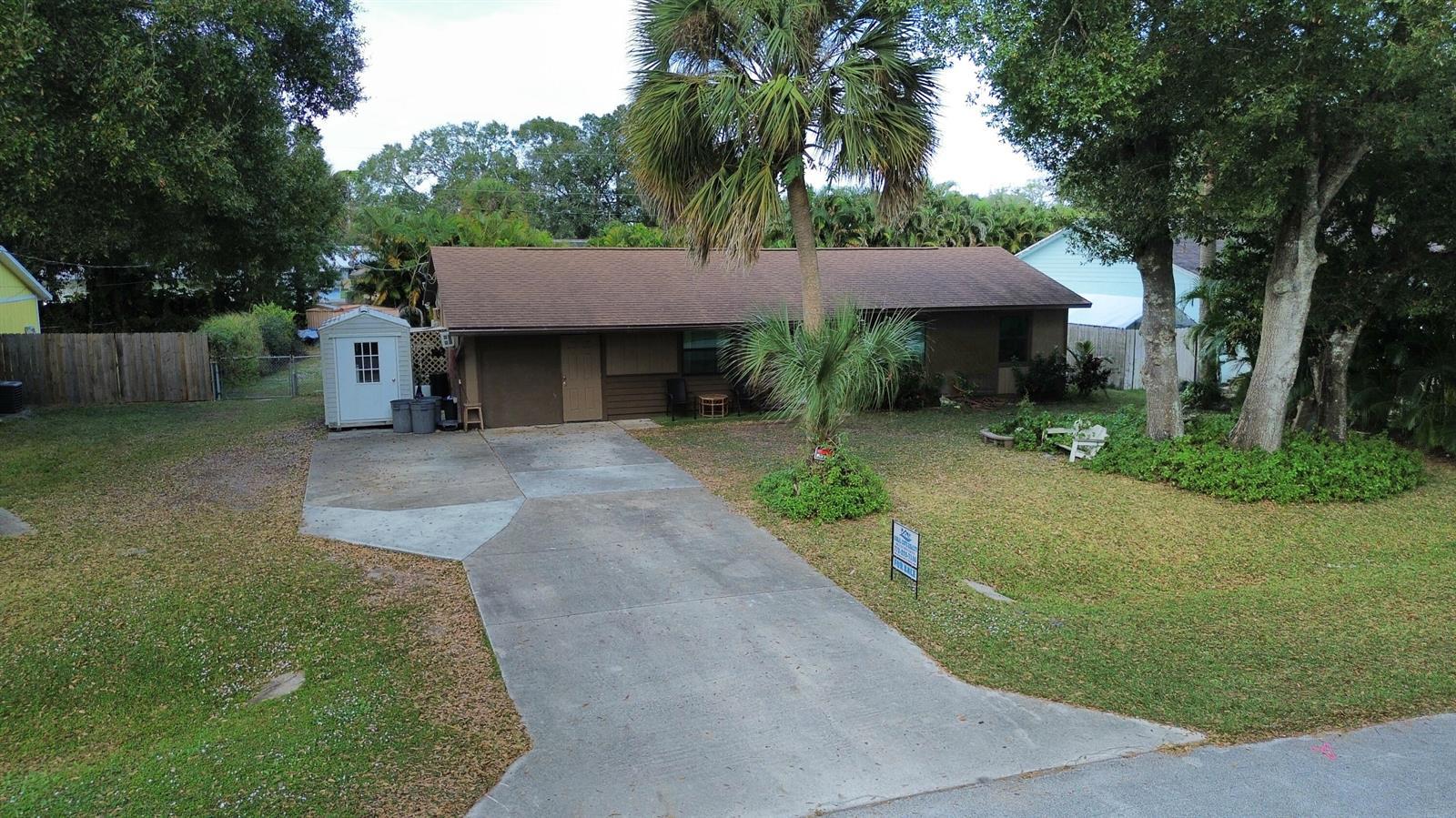 7904 Hibiscus Road, Fort Pierce FL 34951 photo 3