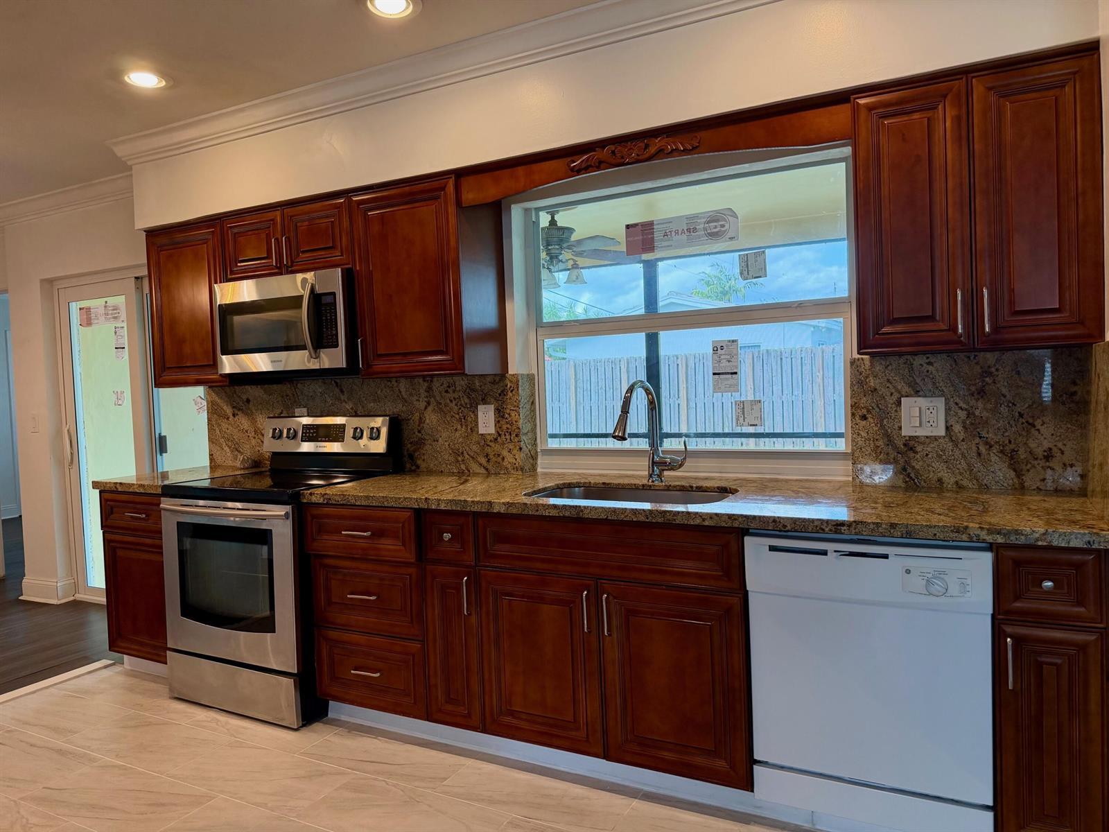 3 Forest Hills Lane, Boca Raton FL 33431 photo 4