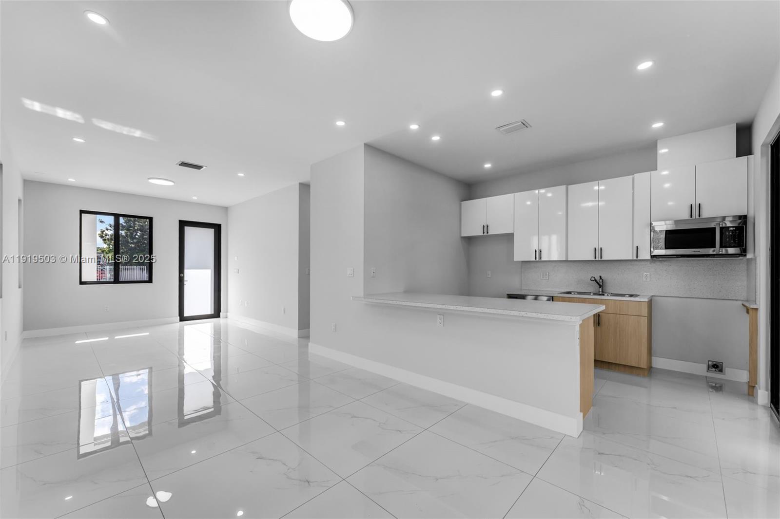 12393 SW 220th St, Miami FL 33170 photo 4