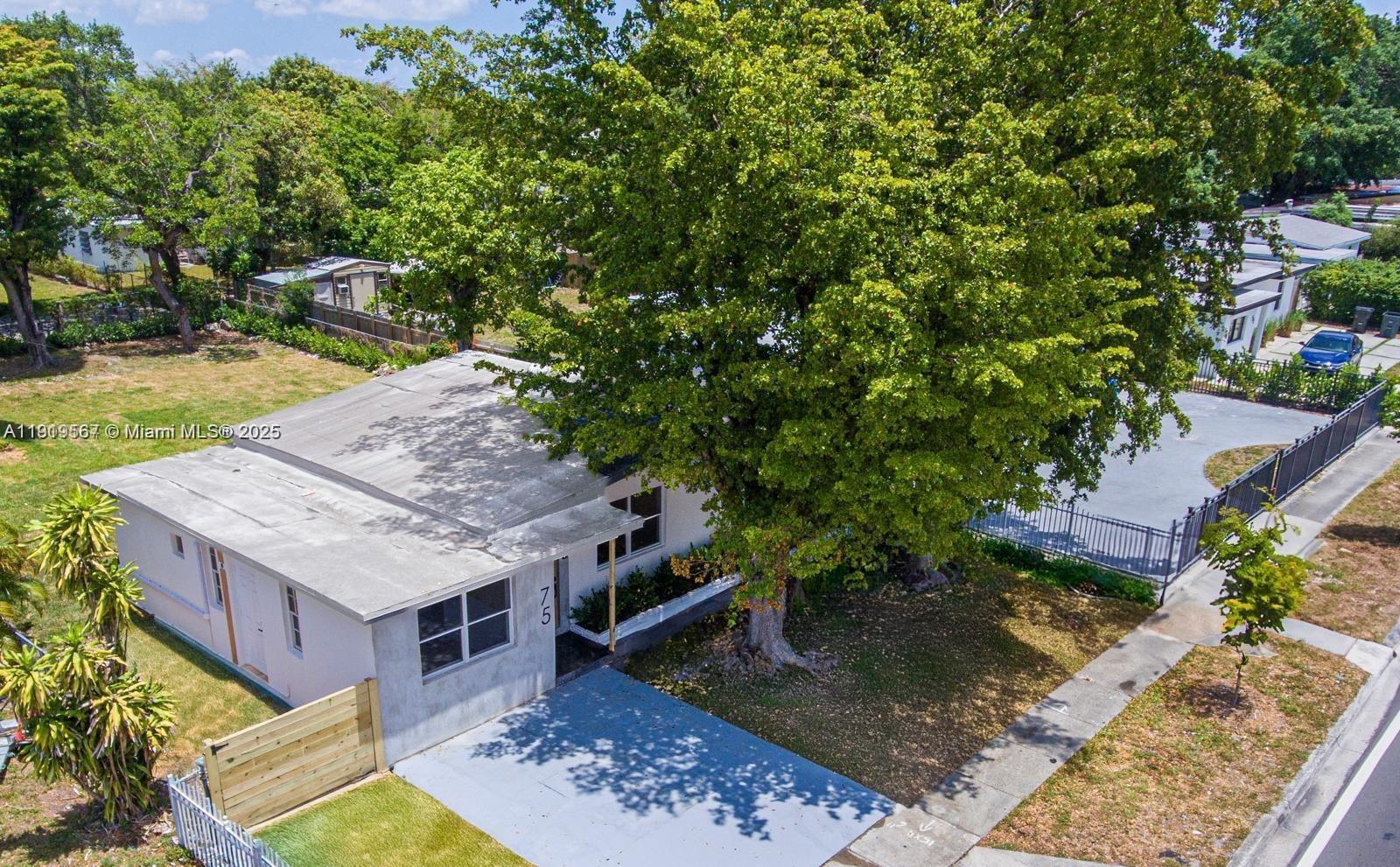 75 NW 125th St, North Miami FL 33168 photo 2