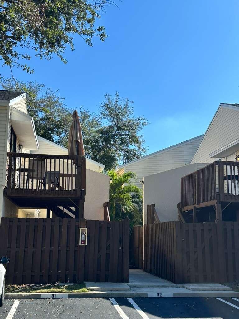 637 Executive Center Drive N # 203, West Palm Beach FL 33401 photo 2