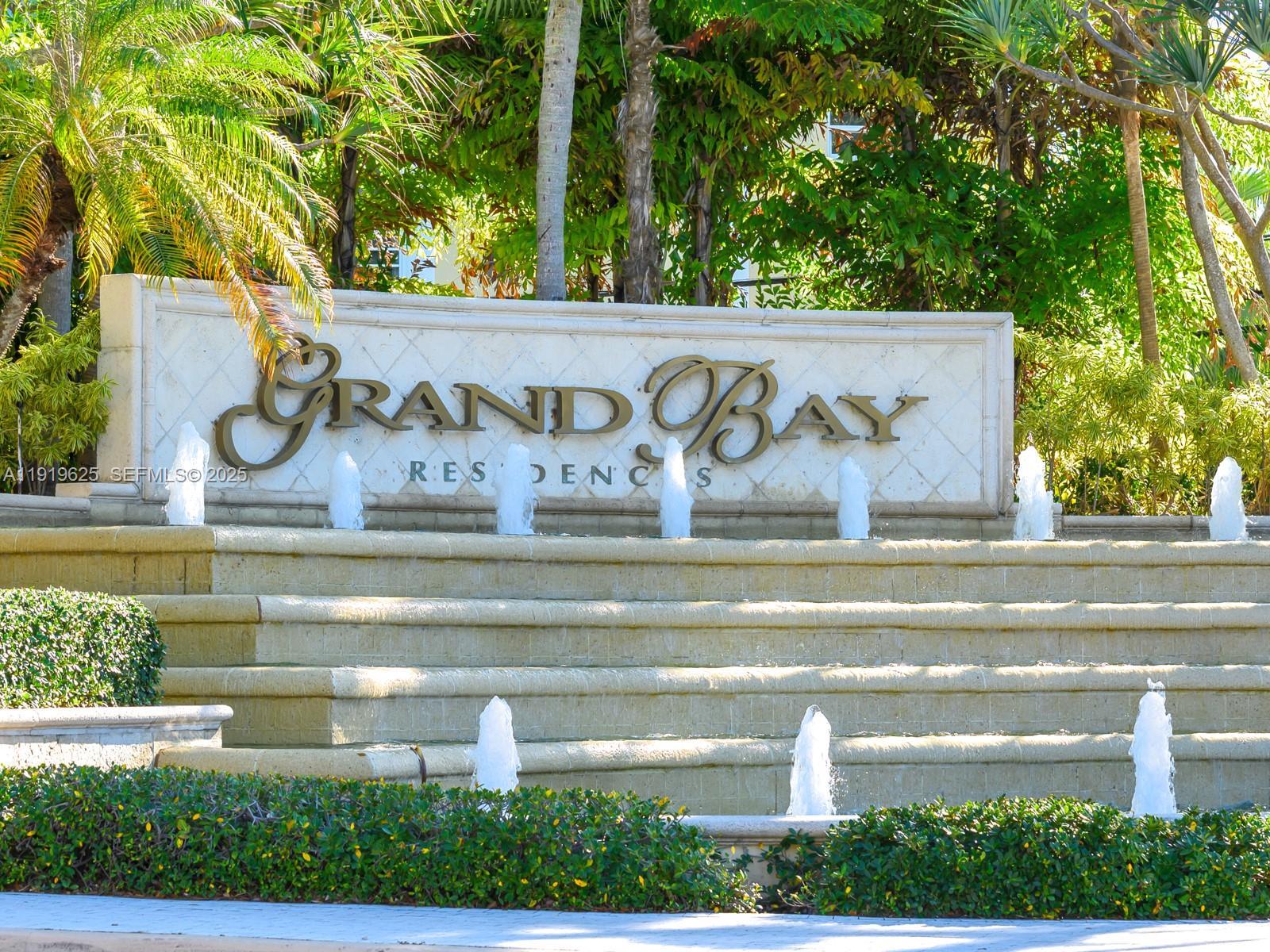 445 Grand Bay Dr # 303, Key Biscayne FL 33149 photo 2