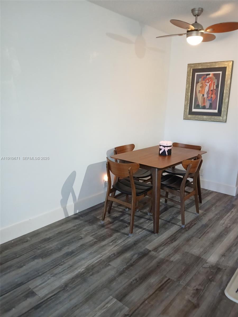 1000 SW 10th Ter # 17P, Hallandale Beach FL 33009 photo 4