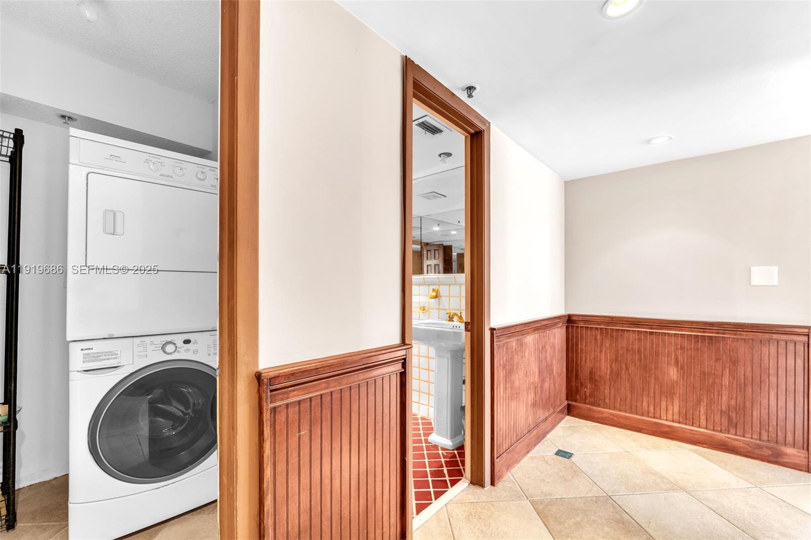 801 N Venetian Dr # 208, Miami Beach FL 33139 photo 5