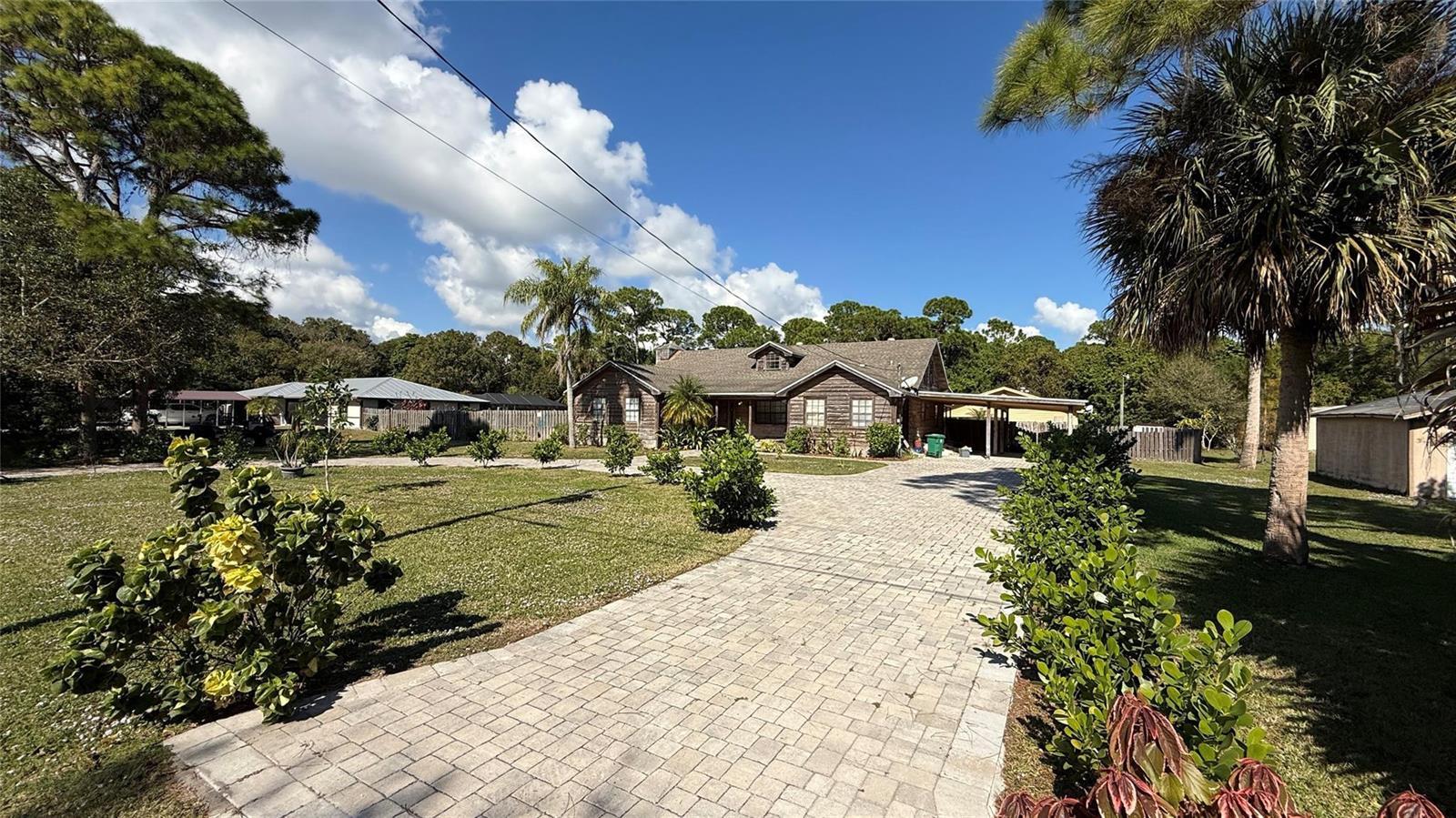354 Baysinger Avenue, Fort Pierce FL 34982 photo 2