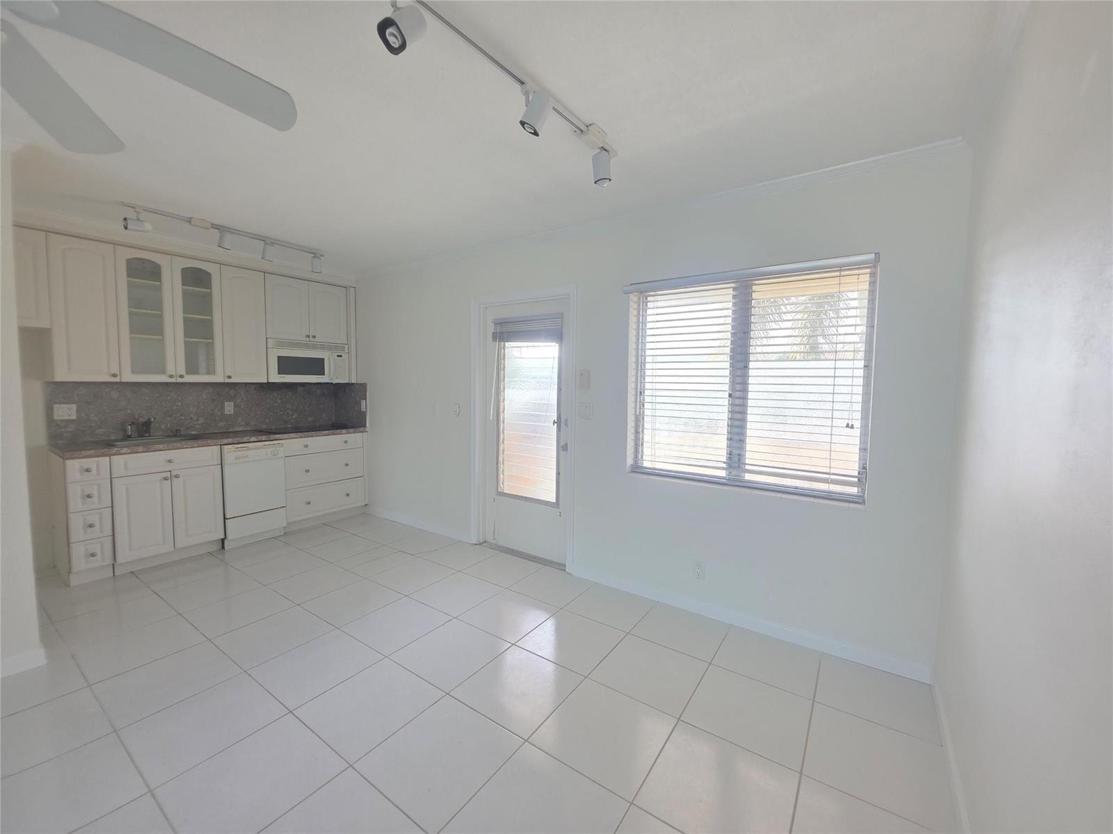 2131 NE 42nd Court # 209e, Lighthouse Point FL 33064 photo 3