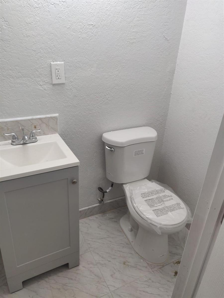 210 SW 7th Street, Dania Beach FL 33004 photo 5