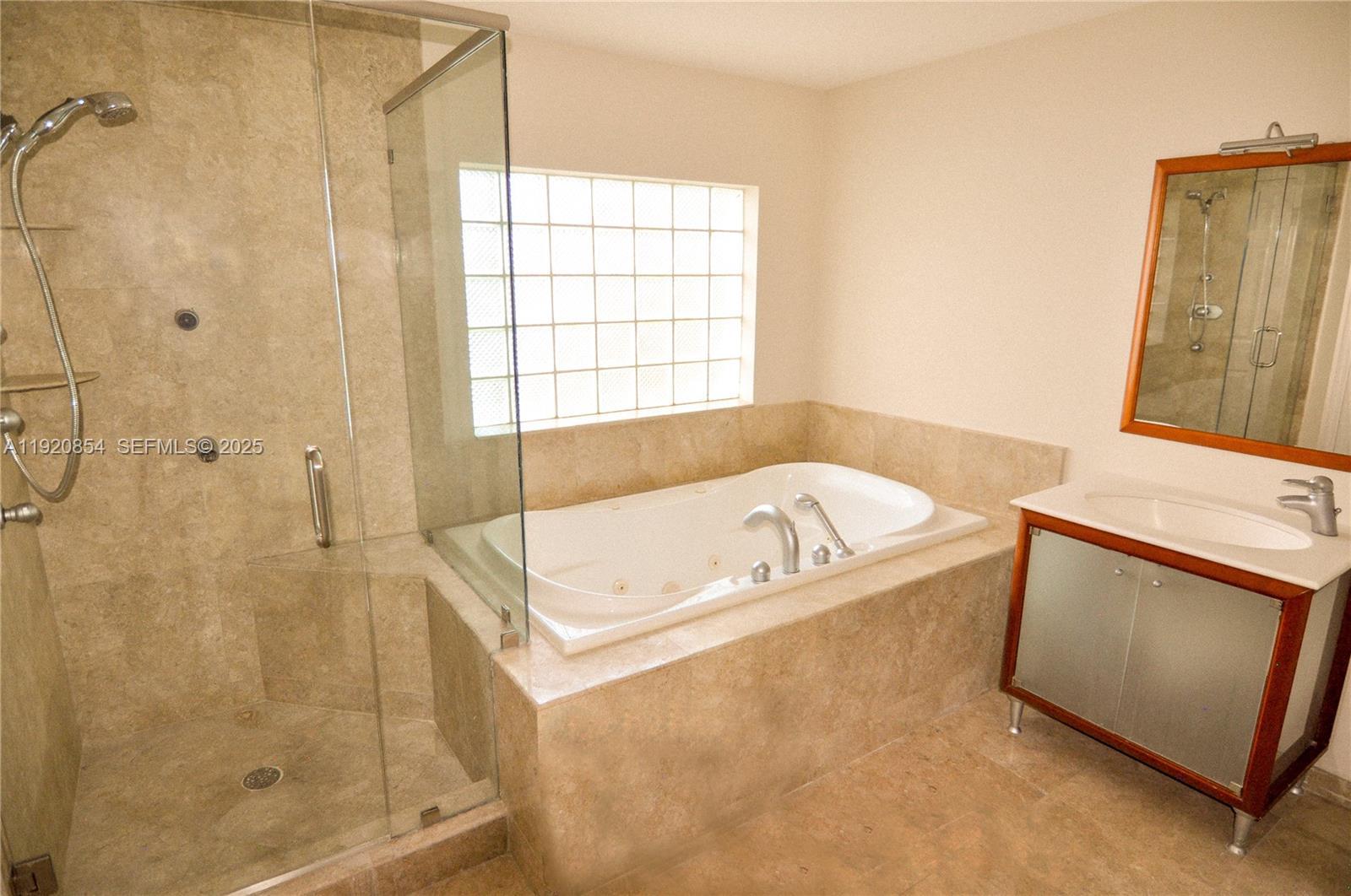6384 SW 31st St, Miami FL 33155 photo 4